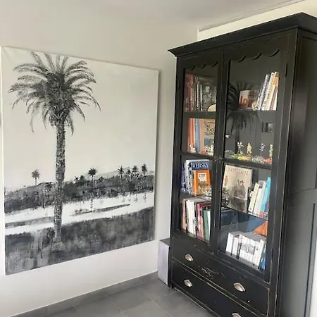 Semesterbostad L'artistique, Maison De Charme